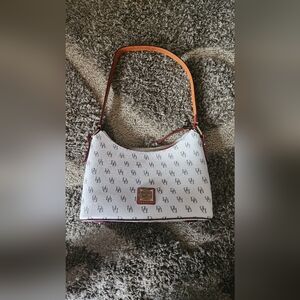 Dooney and Bourke white logo baguette shoulder bag